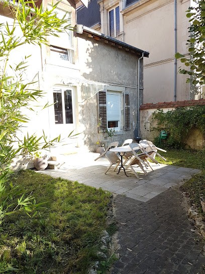 Private Townhouse - Stanislas Pl., Gîte à Nancy
