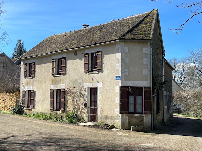 La Maison Des Poètes, Gîte à Treigny-Perreuse-Sainte-Colombe