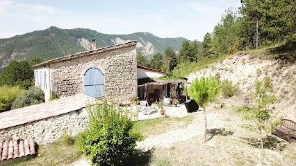 Gîtes Naturistes La Martinelle, Gîte à Ponet-et-Saint-Auban