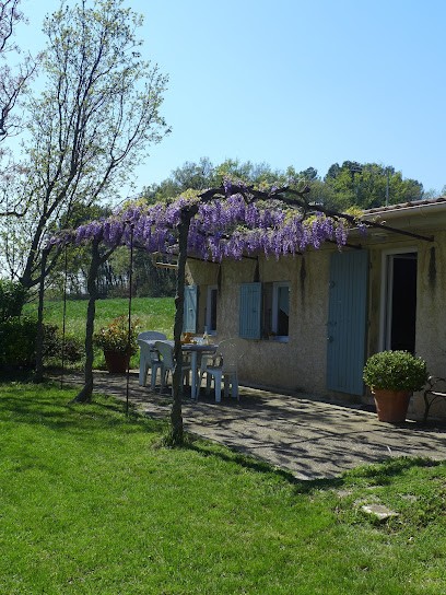 La Dormine - Gîtes De France, Gîte à Cadenet