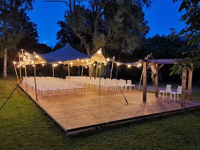 Le Domaine Du Vieux Noyer, Gîte à Chapeiry