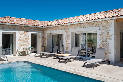 Le Clos Des Oliviers – Gîte Gard & Ardèche Avec Piscine Privée Gîte à Saint-Privat-de-Champclos