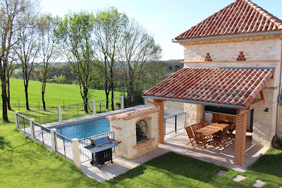 L'oustal Du Colombier – Gîte De Groupe 14 Pers. Avec Piscine Chauffée Près D'albi, Tarn Gîte à Dénat