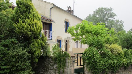 Le confort dans le calme de la campagne limousine, Gîte à Saint-Hilaire-la-Treille
