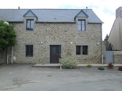 PAUSE A LA FERME, Gîte à Miniac-Morvan