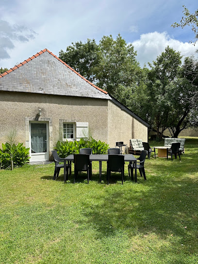Gîte La Grande Racinaie, Gîte à Bazouges Cré sur Loir