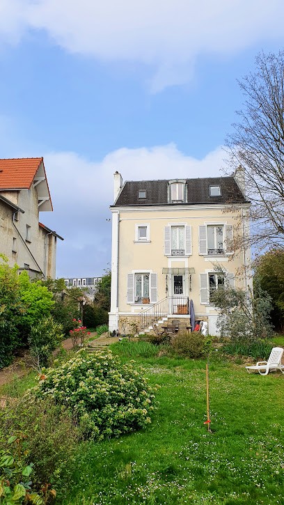 Chat Rose, Gîte à Sannois