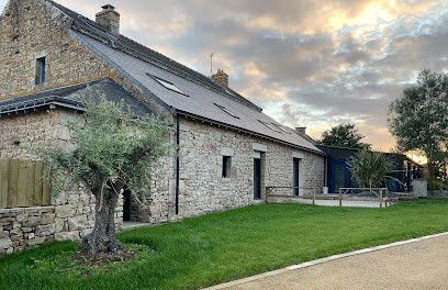 Gîte Cap'Vihan Piscine couverte 13 personnes, Gîte à Locoal-Mendon