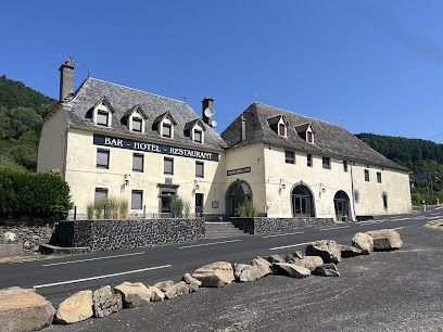 Gîte-Auberge Du Pont De Lanau, Gîte à Neuvéglise-sur-Truyère