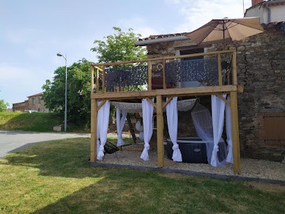 La Grange aux Artistes : Gîte 2 personnes avec spa toute l'année, idéal randonnées, proche Albi, dans le Tarn, Gîte à Saussenac