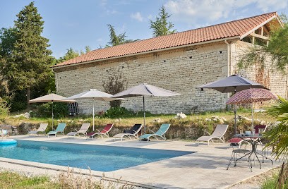 Les Lodges du Poujol, Gîte à Bagat-en-Quercy
