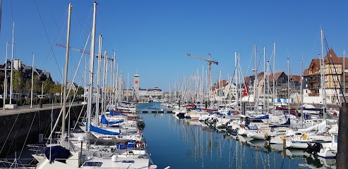 Le Petit Pressoir, Gîte à Saint-Gatien-des-Bois