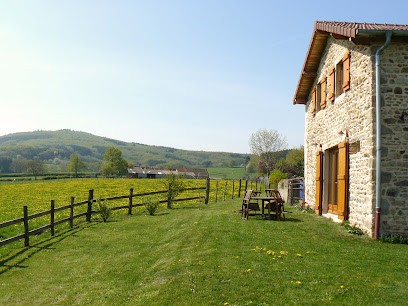 Gîte Le Champ D'en Haut, Gîte à Buffières