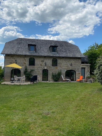 La Grange Des Saules Aux Escures, Gîte à Branceilles