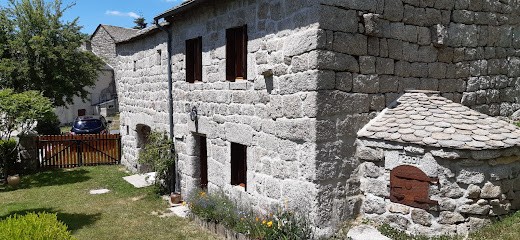 Gîte Le Cros - Lozère, Gîte à Fontans