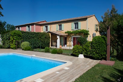 Les gîtes de charme de Bel-Air 4 étoiles en Provence, confort détente et piscine, Luberon, proche Avignon Gordes Apt, Gîte à Taillades