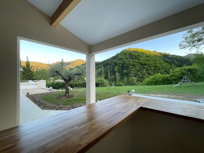 Mas Du Bec Pointu, Gîte à Eygluy-Escoulin