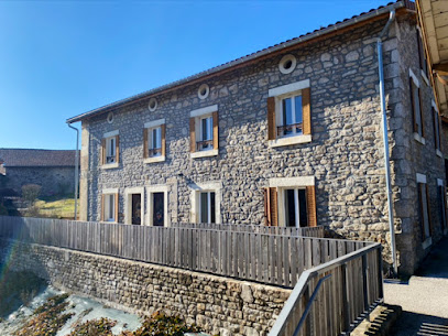 Villa Tival Gîte 10 Voyageurs, Gîte à Vollore-Montagne