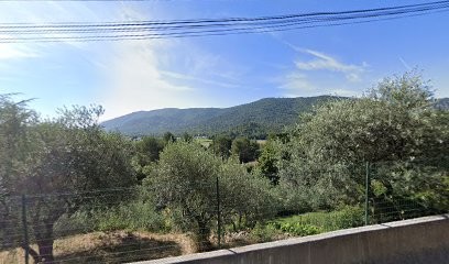 Escapade à Signes, Gîte à Signes