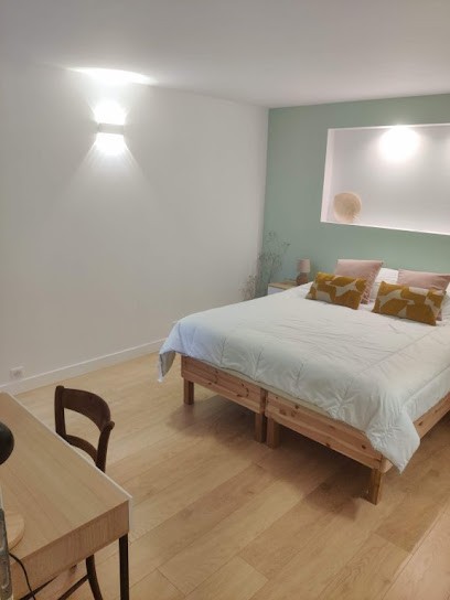 Location curistes et vacances Maison La Rosace ***, Gîte à Rochefort