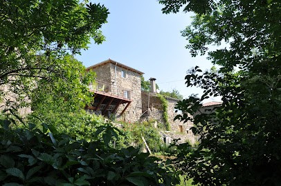 COULEUR ARDECHE, Gîte à Genestelle