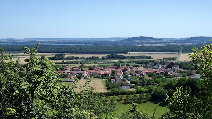 GITE LES JARDINS D'HATTON, Gîte à Vigneulles-lès-Hattonchâtel