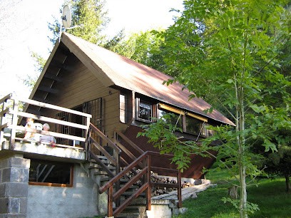 CAP'CHAZOTTE - Chalet La K'noP, Gîte à Saint-Jacques-d'Ambur