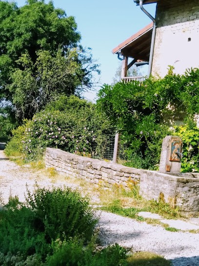 Les Serrans, Gîte à Cressia