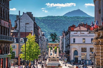 Gîte Esprit De Famille, Gîte à Charbonnières-les-Varennes