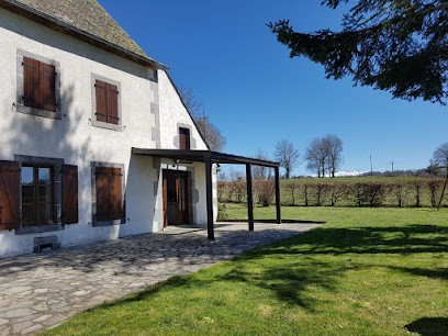 GITE SERRETTE TSA VARIOU - TAUVES, Gîte à Tauves