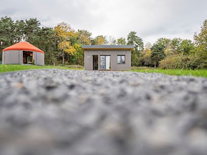 Auveryourte & cottage, Gîte à Grandeyrolles