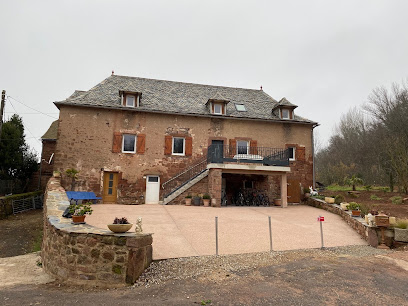 "La Loge D'evelyne" - Gîtes De France, Gîte à Villecomtal