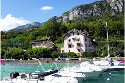 Cocon Lagon Sérénité Au Lac D'Annecy, Gîte à Doussard