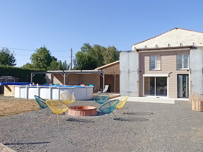 Gîte Le Hangar De Papi **** Piscine, Gîte à Plaine-d'Argenson