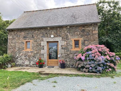Petite Maison de Campagne, Gîte à Plouëc-du-Trieux