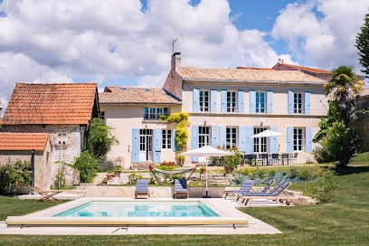 Le Clos De Chenac, Gîte à Chenac-Saint-Seurin-d'Uzet
