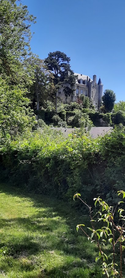 Le Paul Louis COURIER, Gîte à Château-Renault