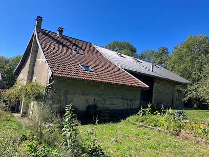 Eco-Gîte De Groupe La Hutte Brénaz, Gîte à Arvière-en-Valromey