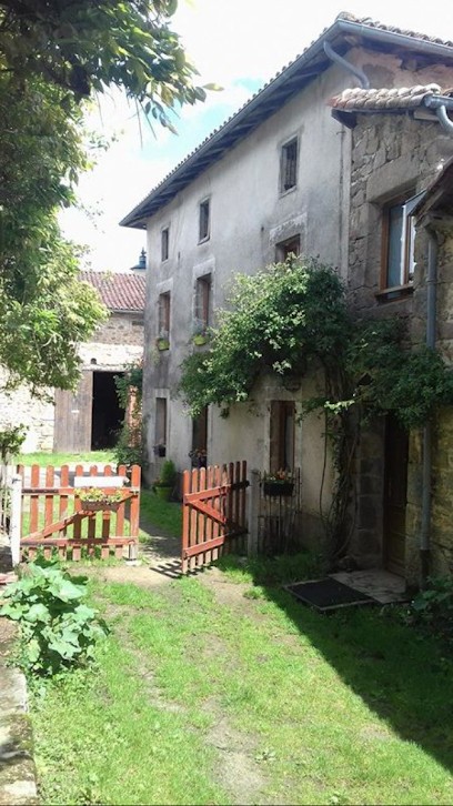 Gîte Les Granges à Plumes, Gîte à Saint-Yrieix-sous-Aixe