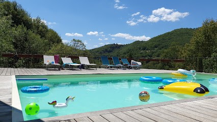 Gîte la Source Avelan, Gîte à Genestelle