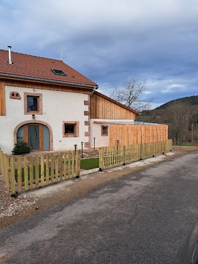 Gîtes du domaine Saint Jacques, Gîte à La Chapelle-devant-Bruyères