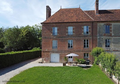La Maison Des Officiers - Gîtes De France, Gîte au Pin-au-Haras