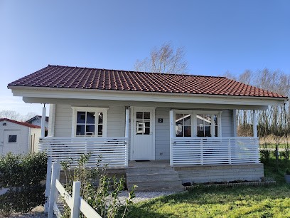 Gîtes les cottages Finlandais et rives de l'Aa, Gîte à Bourbourg