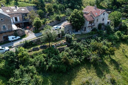 Gîte Roc nuit, Gîte à La Cresse