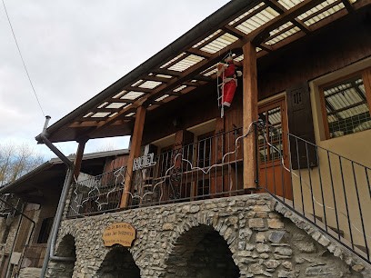 La Maison Sous Les Remparts, Gîte à Saint-Jean-de-la-Porte