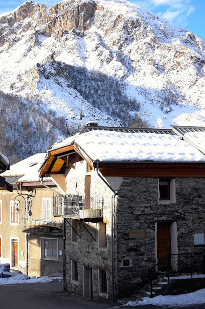Le Petit Chalet en Pierre, Gîte aux Belleville