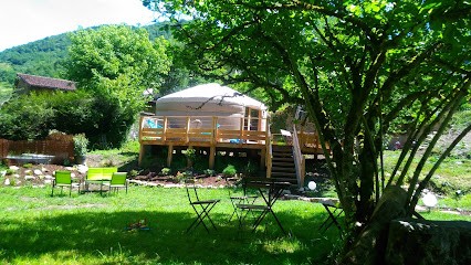 L'Ain'stant yourte, Gîte à Boyeux-Saint-Jérôme