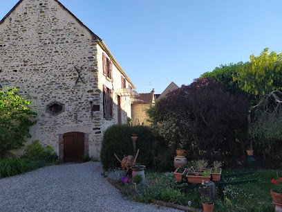 L'Ecole Buissonnière Gîte de France 89G255, Gîte à Chéu