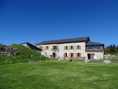 Gîte De Groupe Les éperviers, Gîte à Saint-Cirgues-en-Montagne