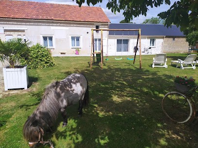 2 Gîtes : LA PETITE FORGE Et DINER AMERICAIN, Gîte à Clévilliers